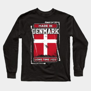 Denmark Flag Born Distressed Novelty Gift Long Sleeve T-Shirt